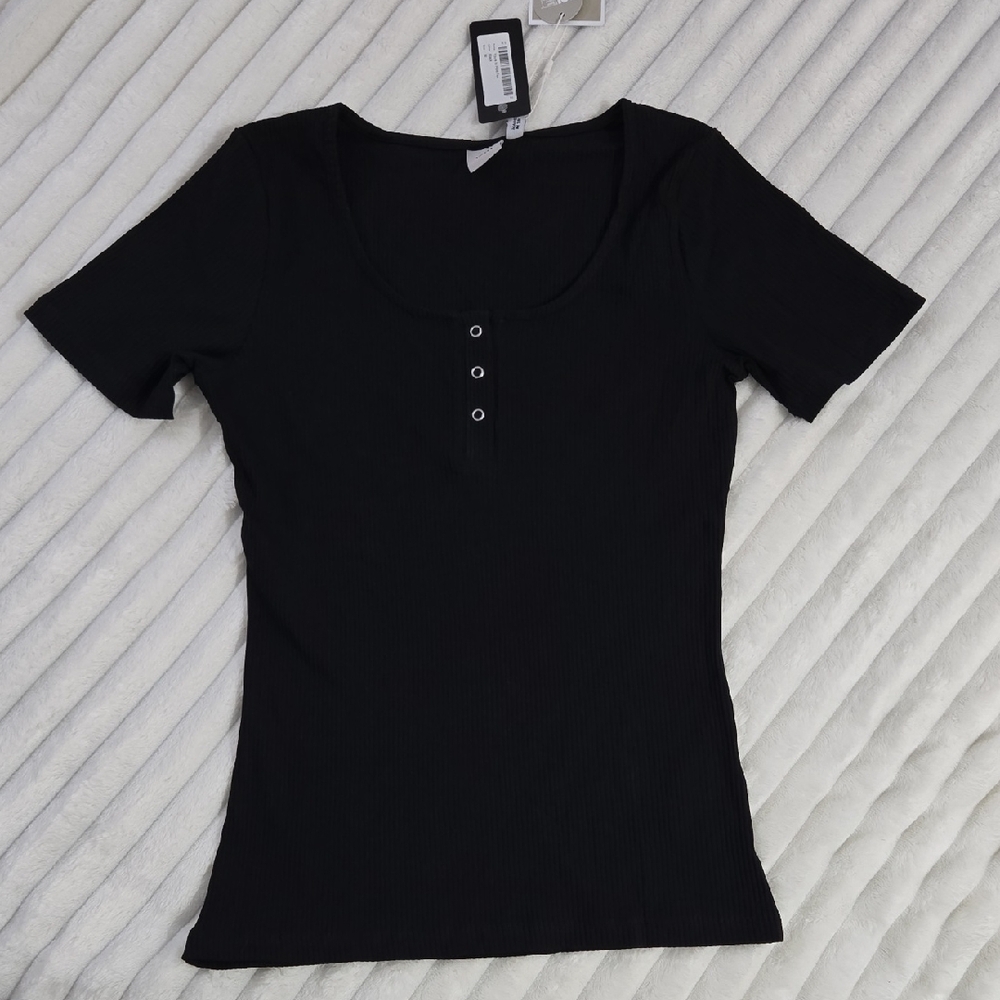 Elegant Black Scoop Neck Tee